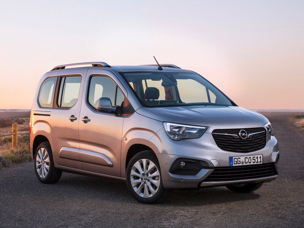 Opel Combo se vyrábí od roku 2017 (E)