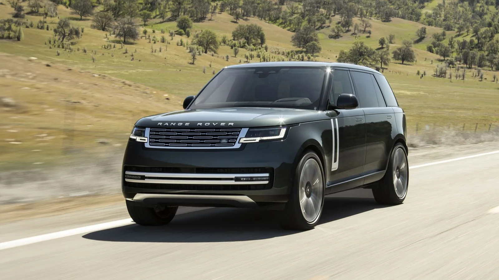Range Rover se poprvé začne vyrábět mimo Británii
