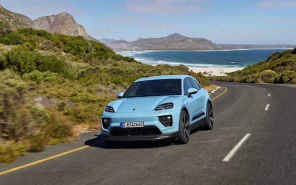 2025 Porsche Macan EV přidává vstupní bod zadního pohonu